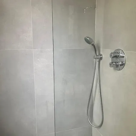 Bed & Breakfast Capitale Saint Lazare Parigi
